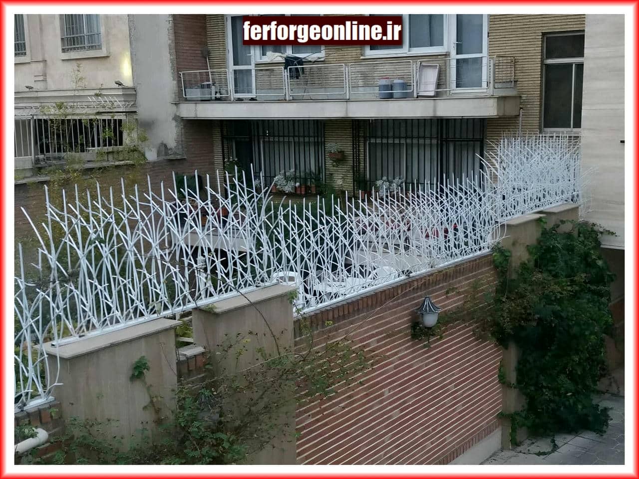 نرده دیوار متری چند؟