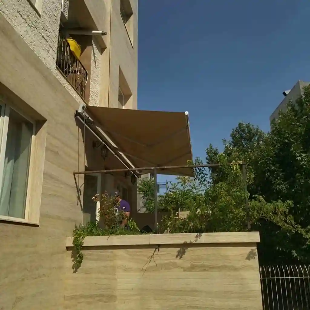 سایبان&zwnj; برقی تاشو کاسِت&zwnj;دار