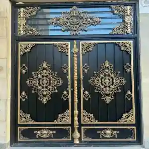 درب مدل صدفی فرفورژه کلاسیک