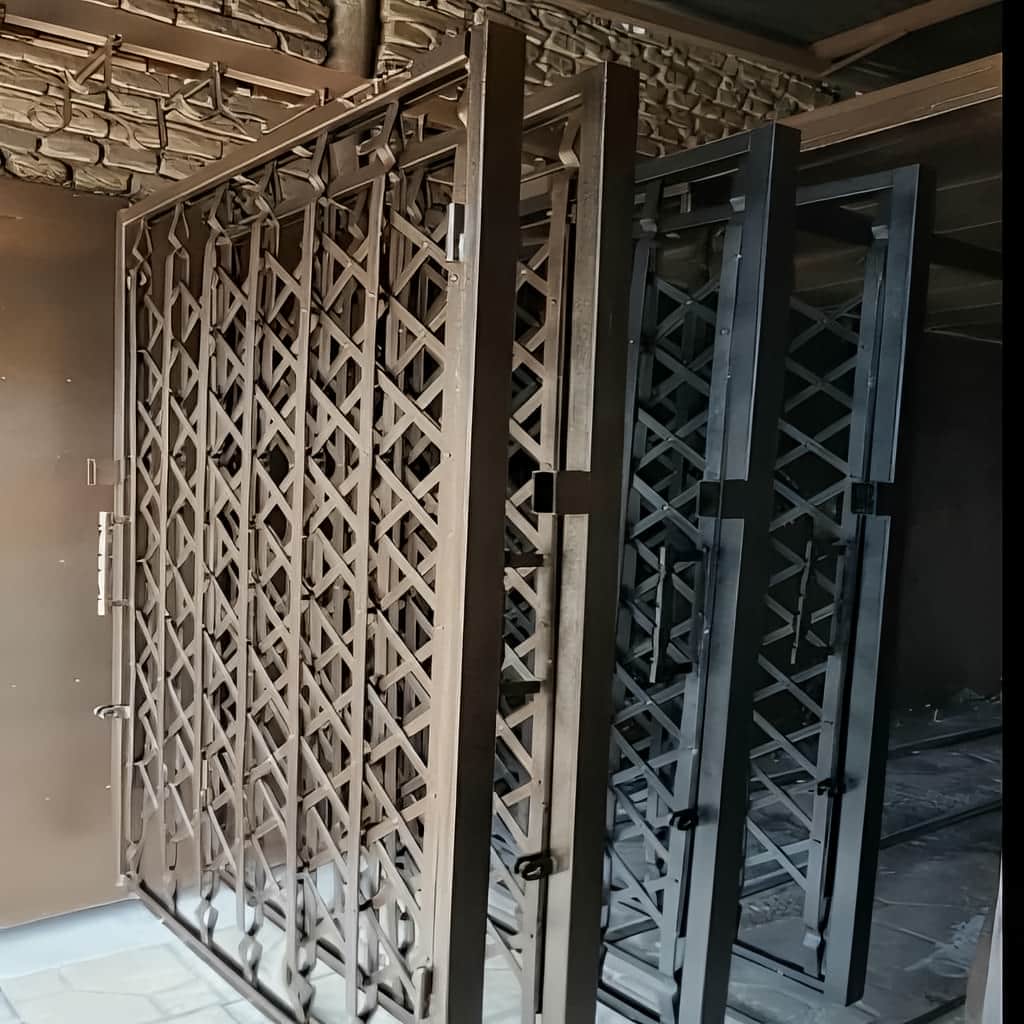 فروش درب آکاردئونی آهنی پنج‌گل در استان خوزستان