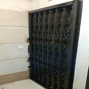درب آکاردئونی حفاظ آهنی در قائمشهر