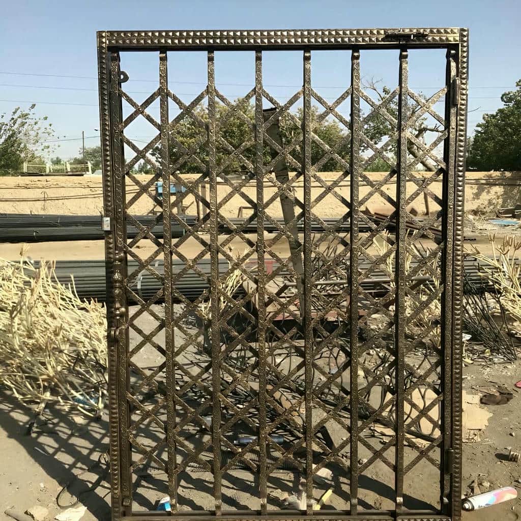 قیمت درب آکاردئونی آهنی آپارتمان در اهواز