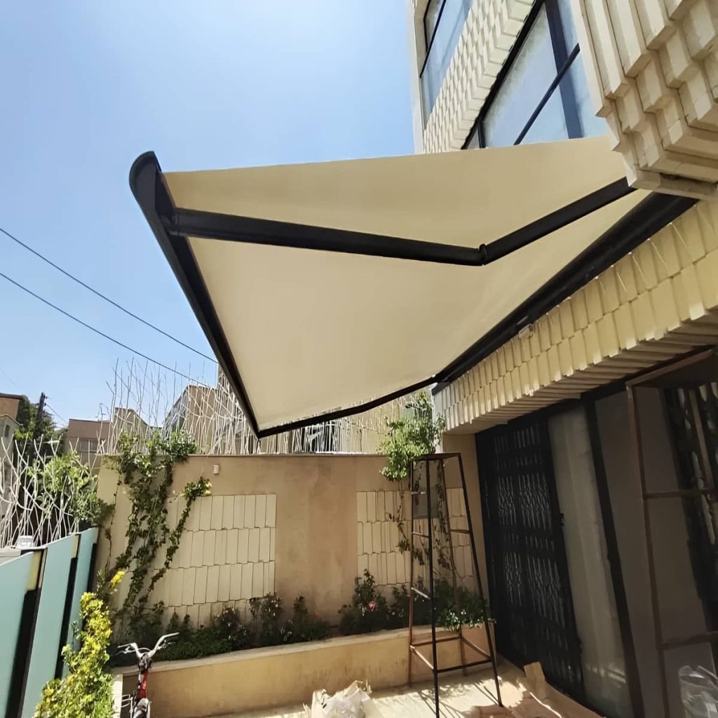 نصب سایه بان برقی اتوماتیک بازویی در بومهن