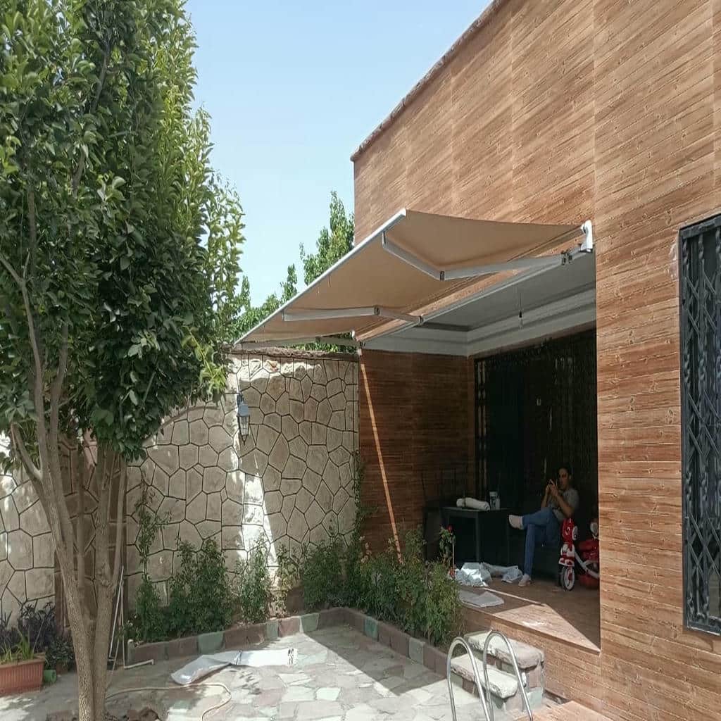 نصب سایه بان برقی اتوماتیک بازویی در اشتهارد
