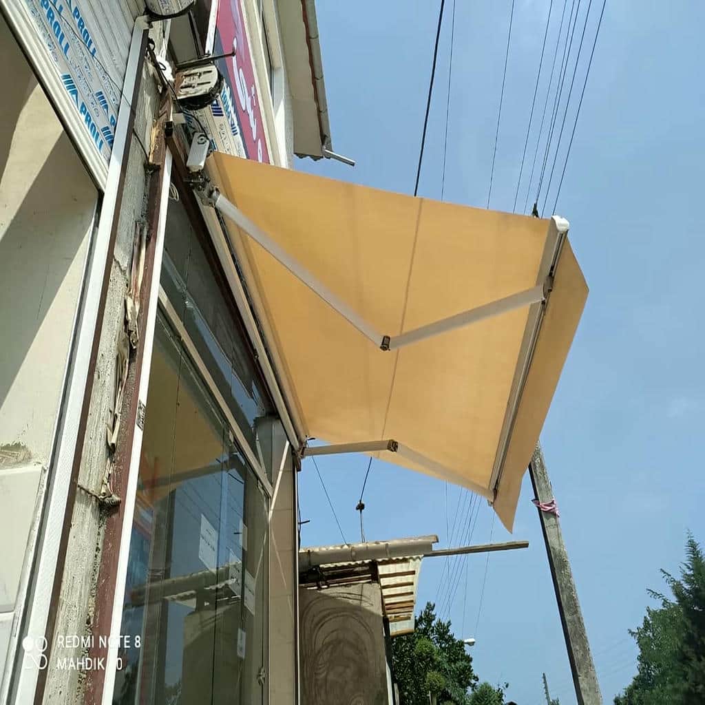 نصب سایبان برقی اتوماتیک مغازه در کمال شهر