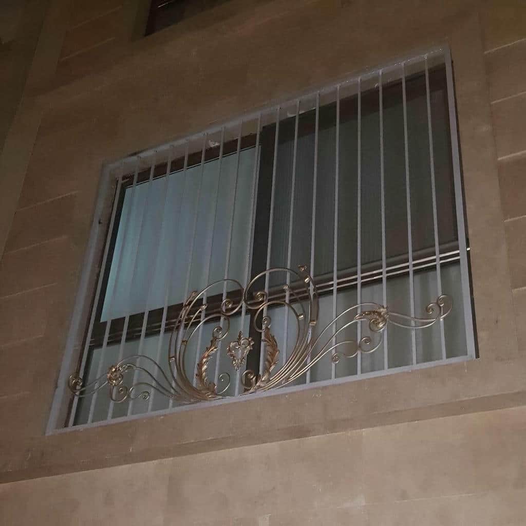 نصب حفاظ پنجره فرفورژه رنگ کورهای در چابهار