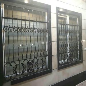 حفاظ پنجره فرفورژه در اردبیل