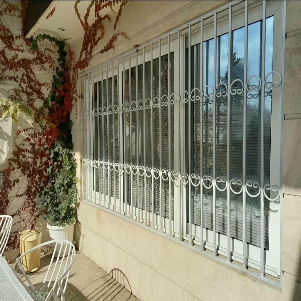 کارخانه حفاظ پنجره فرفورژه اندازه دقیق در هشتگرد