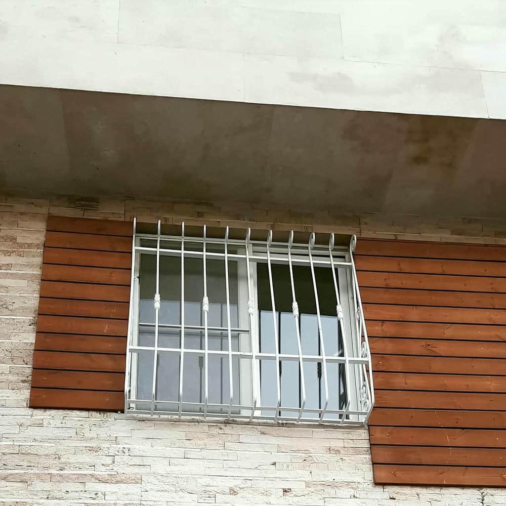 حفاظ پنجره فرفورژه در کمال شهر
