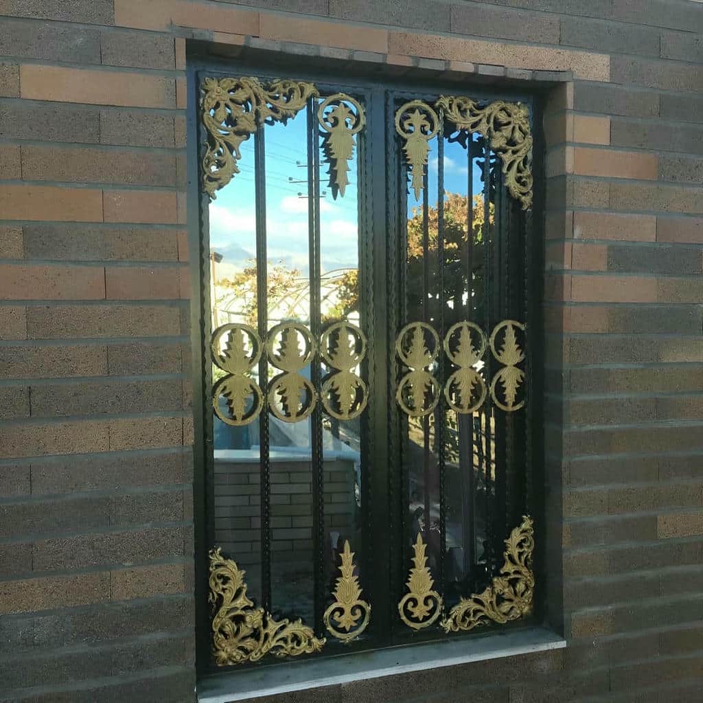 نصب حفاظ پنجره فرفورژه کوره ای در گنبدکاووس