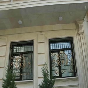 حفاظ پنجره فرفورژه در یزد
