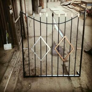 حفاظ پنجره فرفورژه در بندر بوشهر
