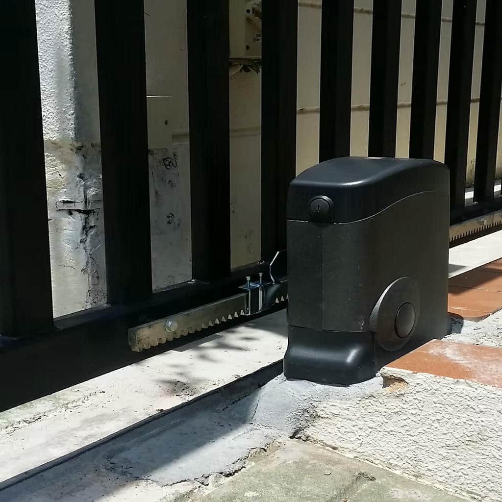 نصب جک درب پارکینگ ریلی در محمودآباد