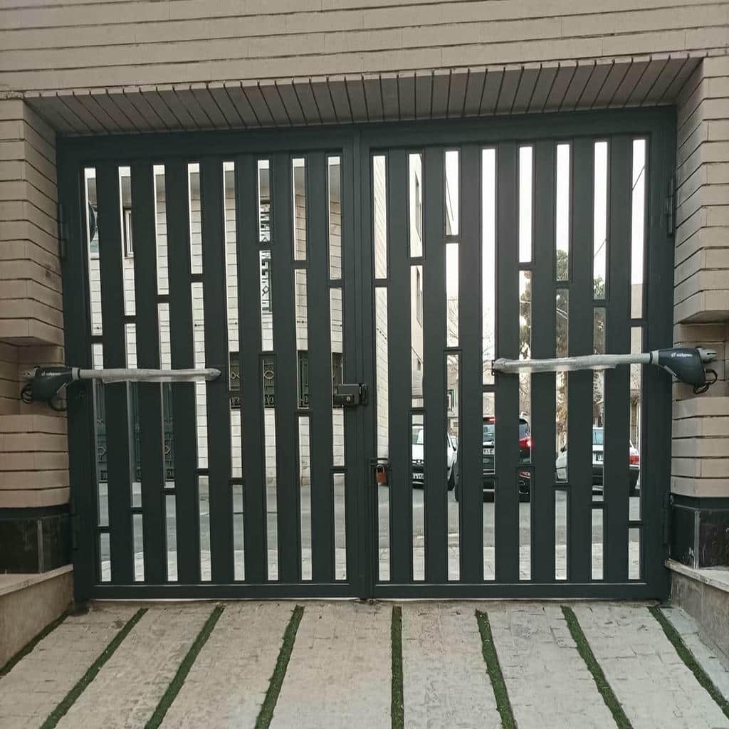 جک درب پارکینگ اتوماتیک در مریوان