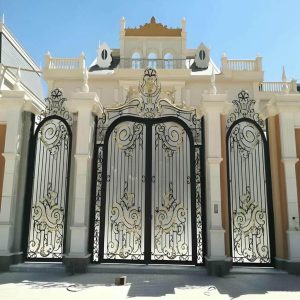 درب حیاط پارکینگ در طالقان