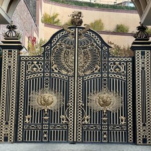 درب حیاط پارکینگ ویلایی در سمنان