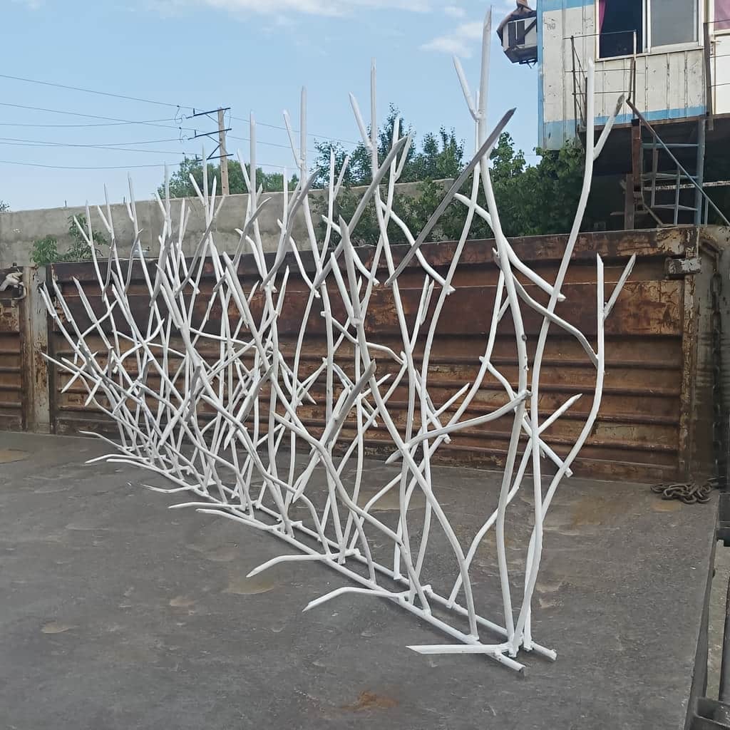 حفاظ شاخ گوزنی خار دار با رنگ کوره ای بادوام
