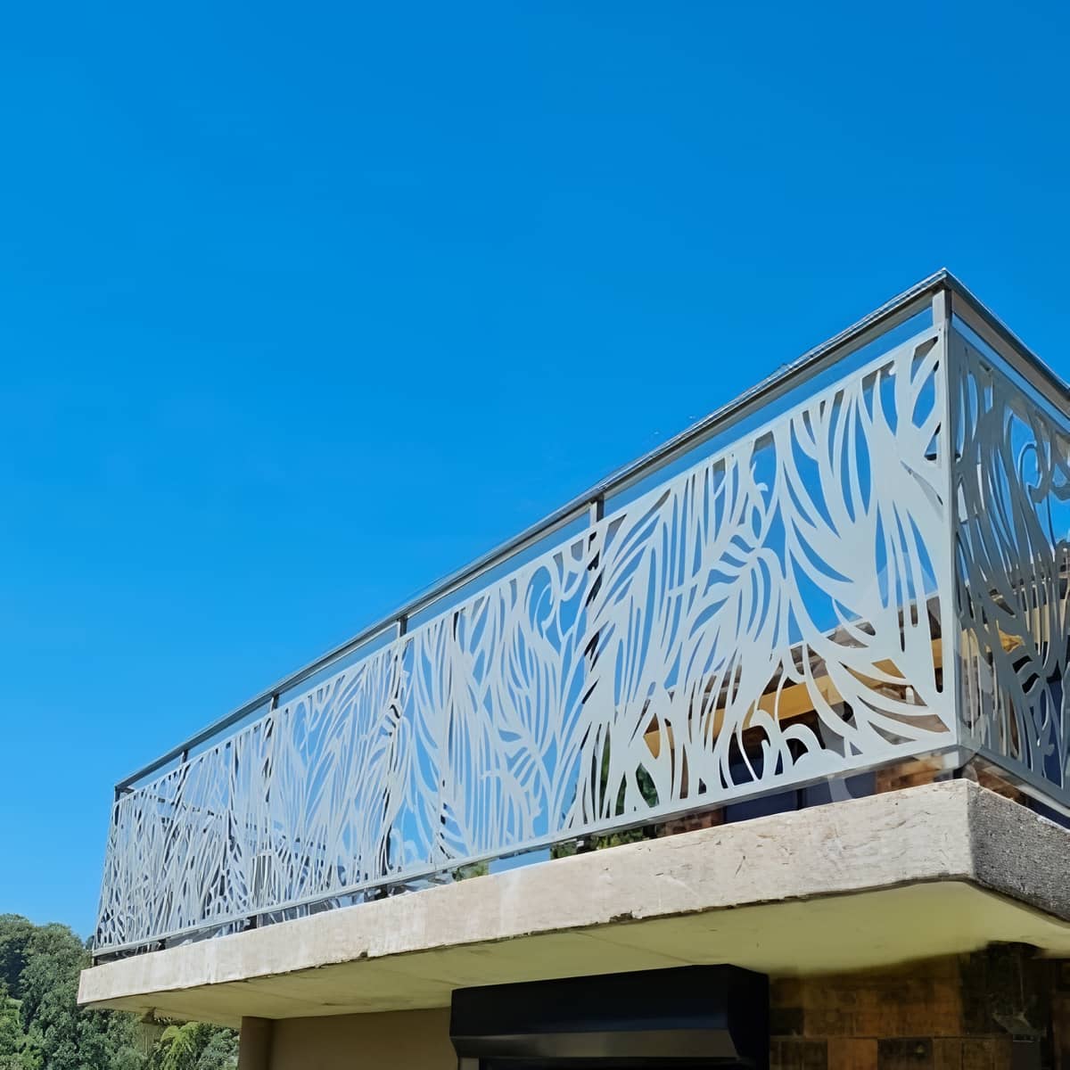 نرده سی ان سی بالکن مقاوم با رنگ کوره ای مات نرده سی ان سی بالکن مقاوم با رنگ کوره ای مات