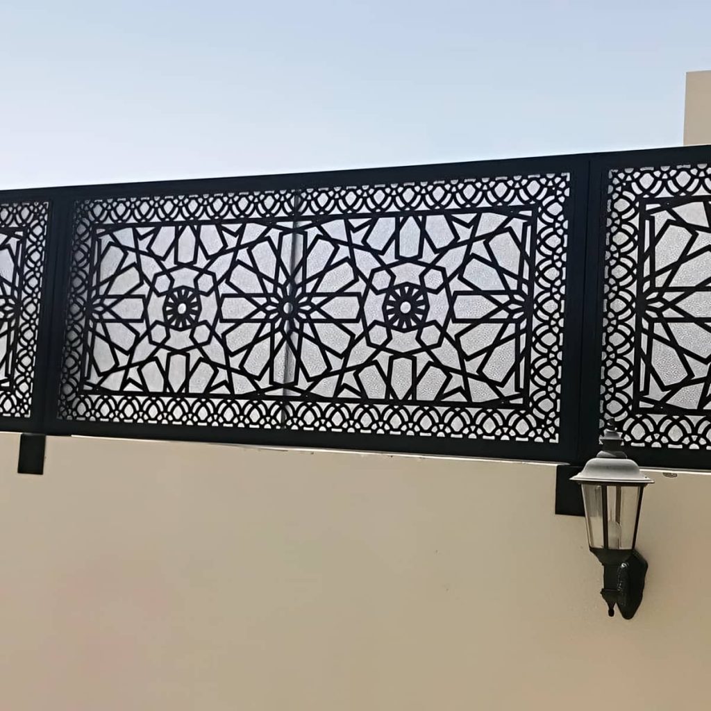 نرده سی ان سی هندسی برای فضای داخلی