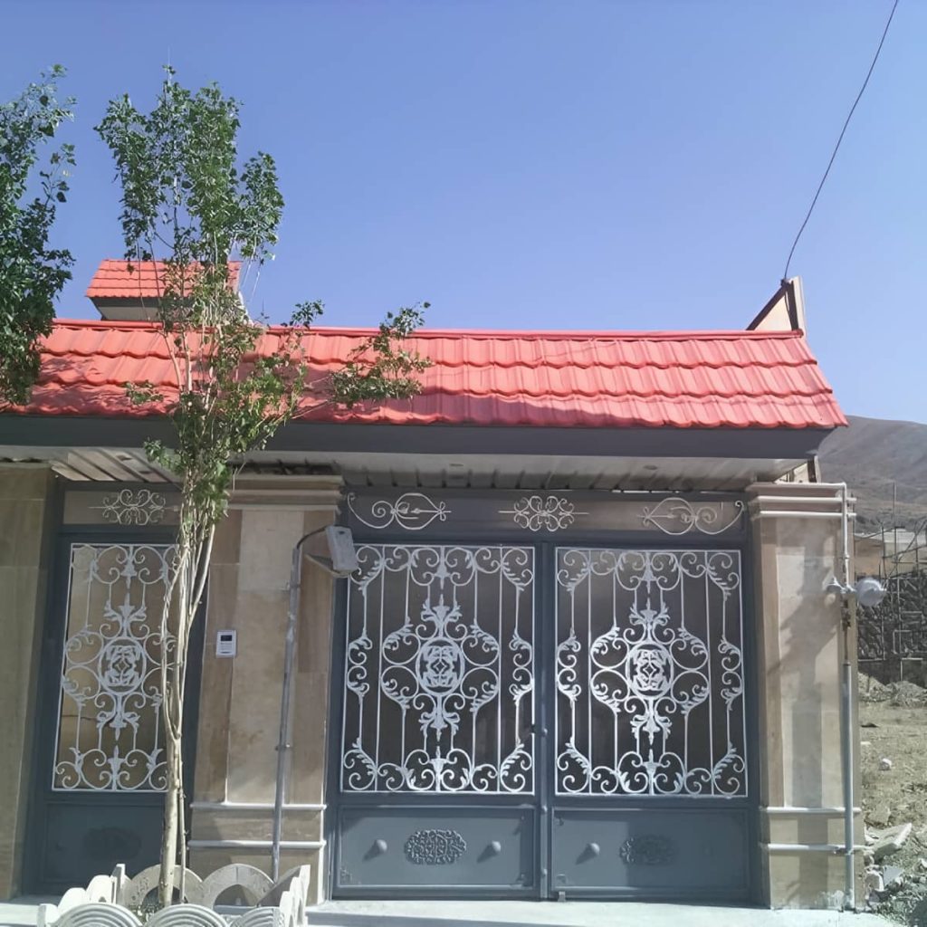 نصب آردواز لوکس برای سردرب