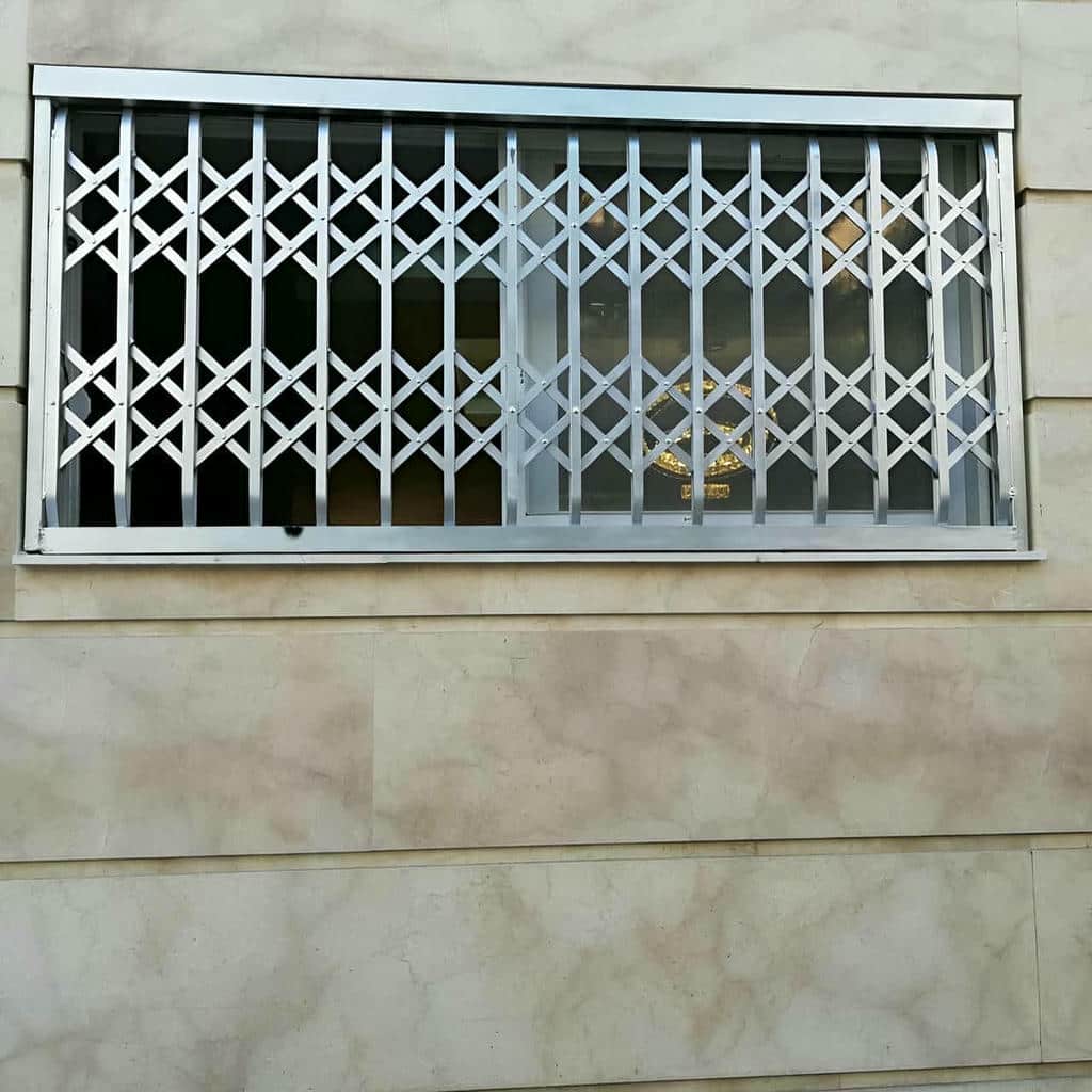 حفاظ پنجره با لنگه بازشو کاربردی