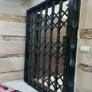 7 مدل درب آکاردئونی تسمه پهن آهنی