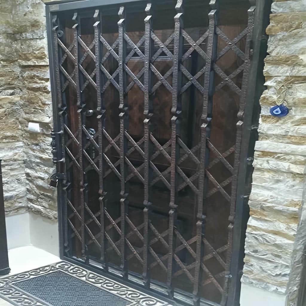 خرید حفاظ درب ضد سرقت فلزی