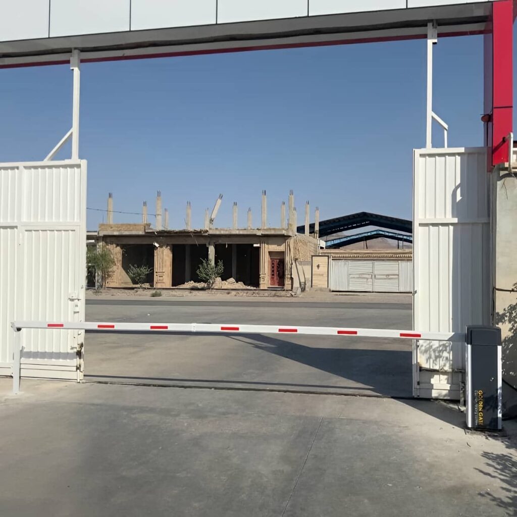 قیمت راهبند زنجیری محوطه باز بر اساس سفارش