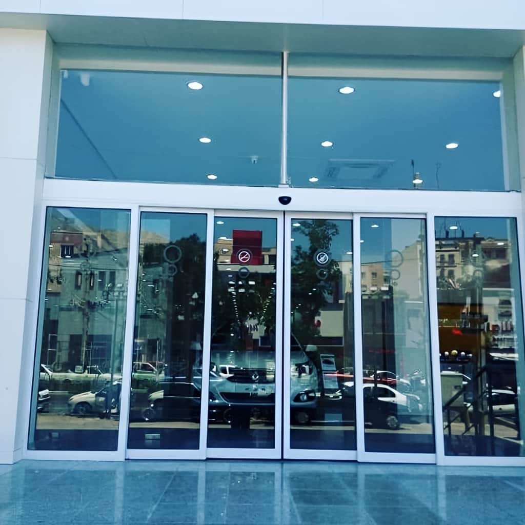 سفارش درب اتوماتیک شیشه ای پرتردد دولنگه