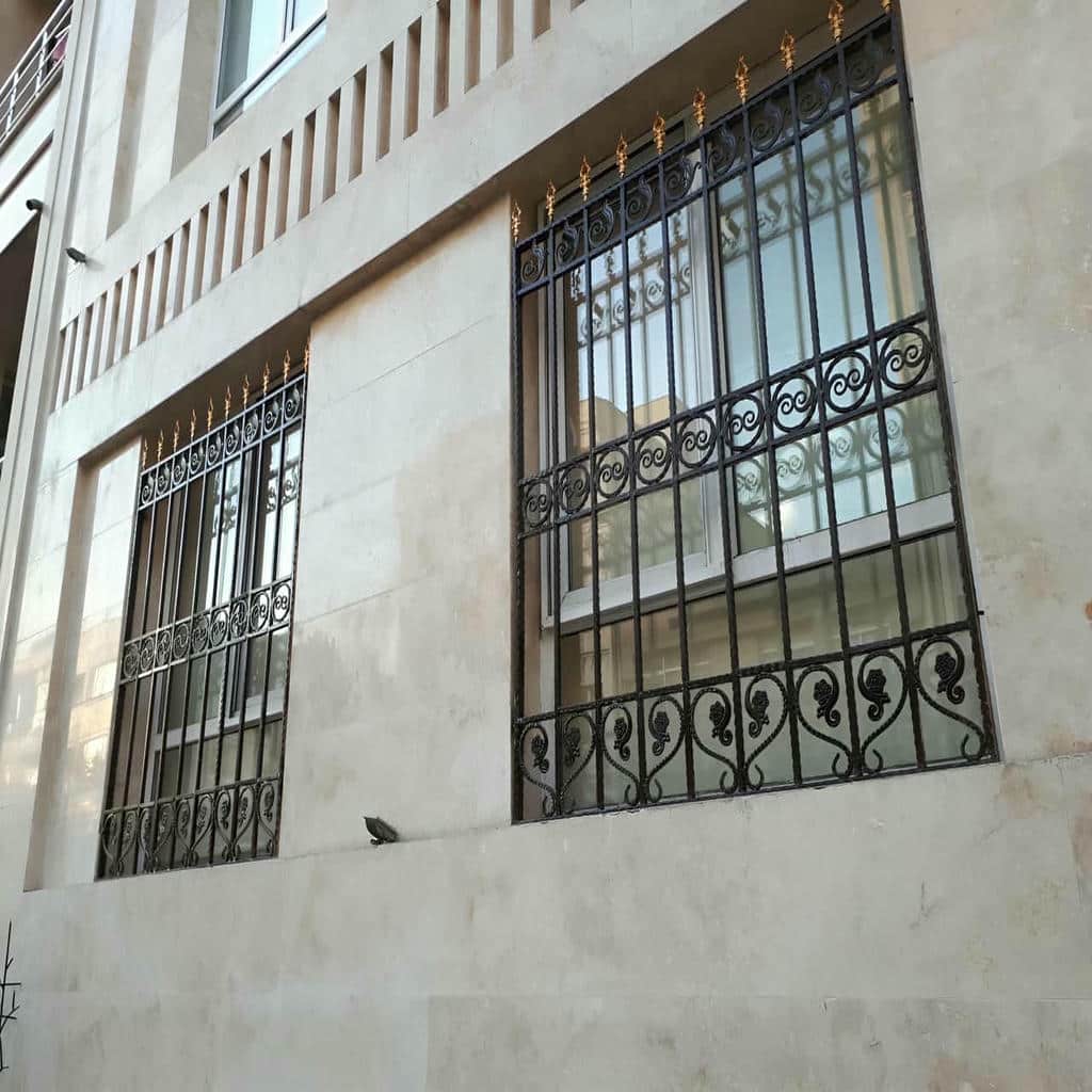 خدمات اندازه گیری حفاظ پنجره جای گلدان دار