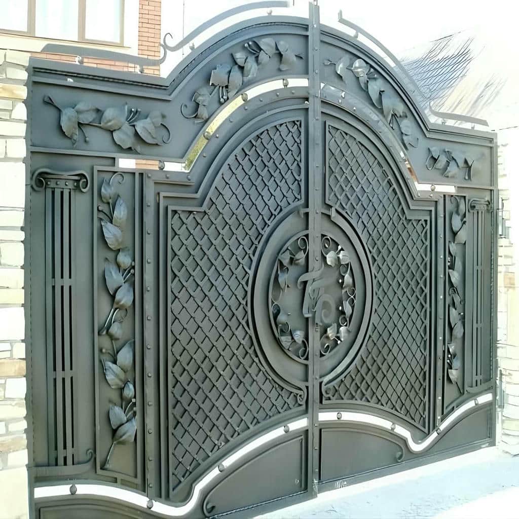 اجرای درب ویلایی قاب دار مدل کلاسیک