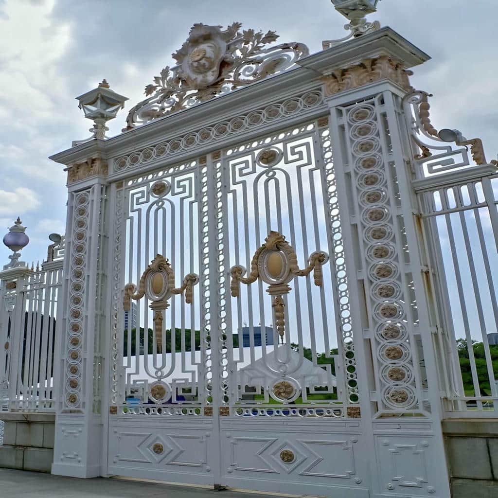 استعلام قیمت درب فلزی مدرن پنل مشبک