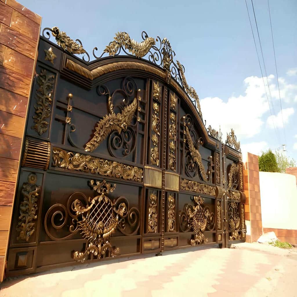 ساخت درب پارکینگ فلزی دو لنگه با طرح هندسی