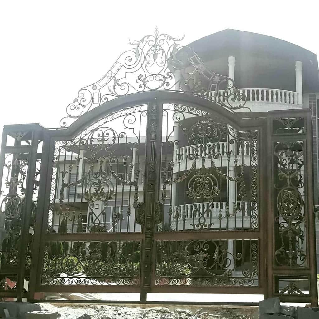 خرید درب پارکینگ ریلی ریل زمینی مدرن