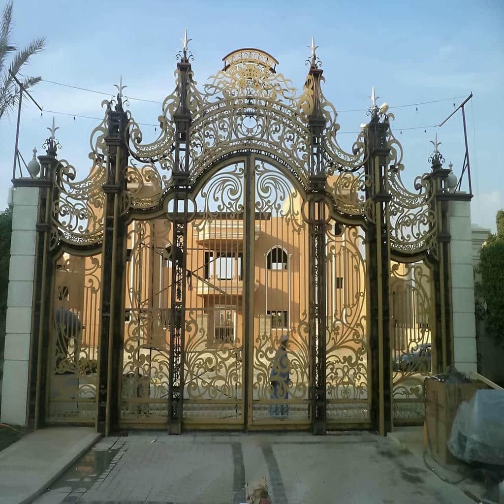 خدمات اندازه گیری درب حیاط کتیبه دار