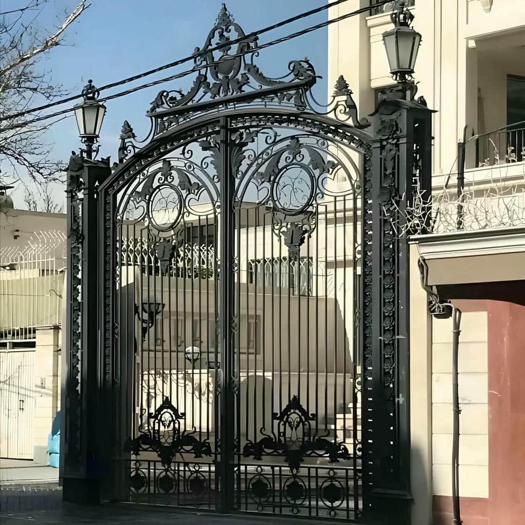 خرید درب آهنی ساده قاب دار با قفل برقی