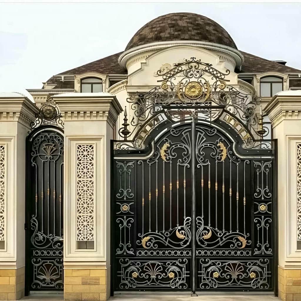 اجرای درب حیاط CNC پنل مشبک دو رنگ