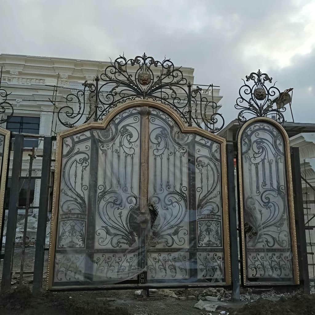 قیمت درب پارکینگ فلزی نمای ساختمان سفارشی