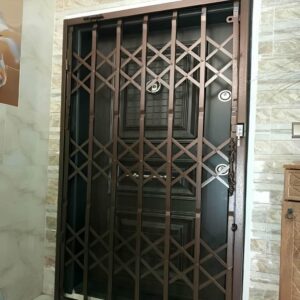 6 طرح درب آکاردئونی سه گل تسمه